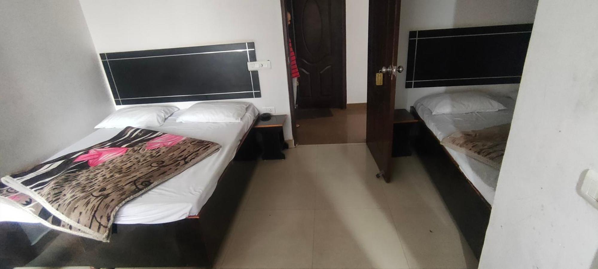 Hotel Sunny International Jammu Room photo